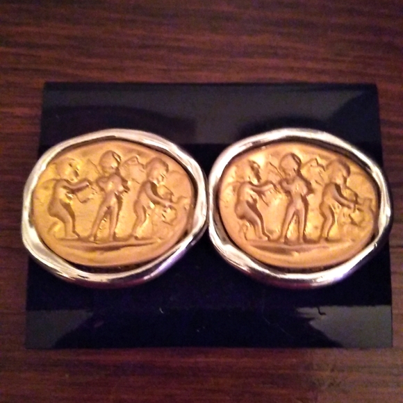 Cherub Earrings - Picture 1 of 4